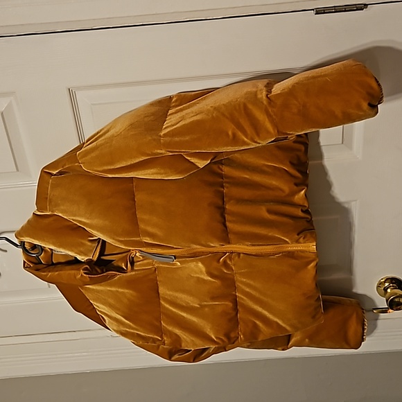 Fabletics Wander Velour Cropped Puffer - Rust - Picture 2 of 8